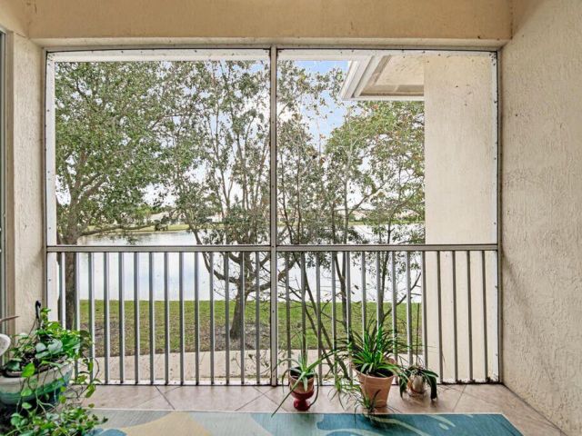 Дом в аренду по адресу 9773 Bowline Drive 203 - фото 6830081