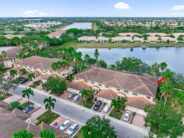 Дом в аренду по адресу 9773 Bowline Drive 203 - фото 6830087