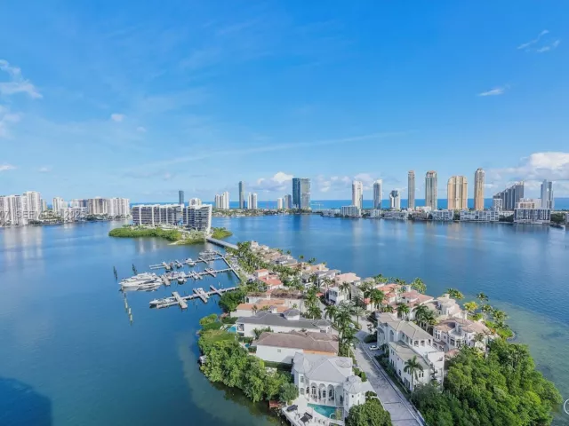 Продажа квартиры #2406 - фото 6829119