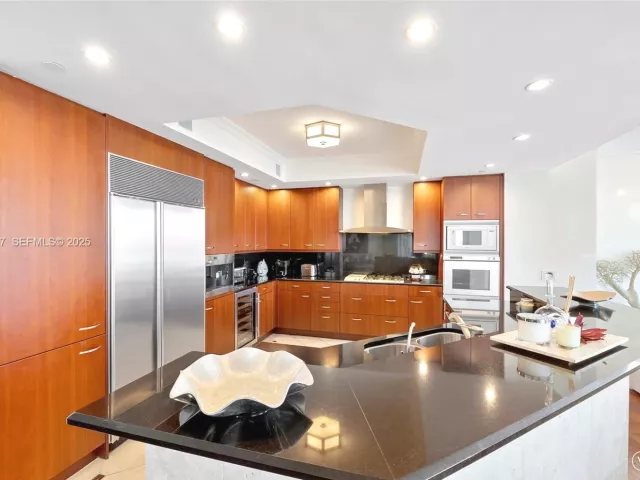 Продажа квартиры #2406 - фото 6889062