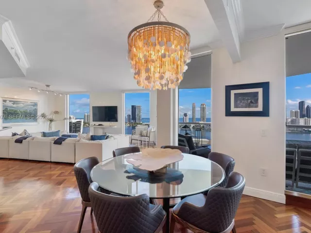 Продажа квартиры #2406 - фото 6861332