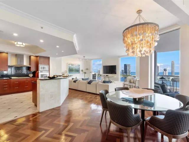 Продажа квартиры #2406 - фото 6861333