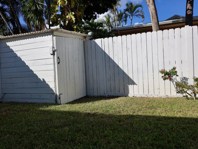 Продажа дома по адресу 6196 Azalea Circle - фото 6829934