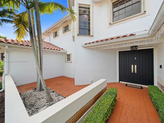 Дом в аренду по адресу 5424 SW 154th Pl 5424 - фото 7444440