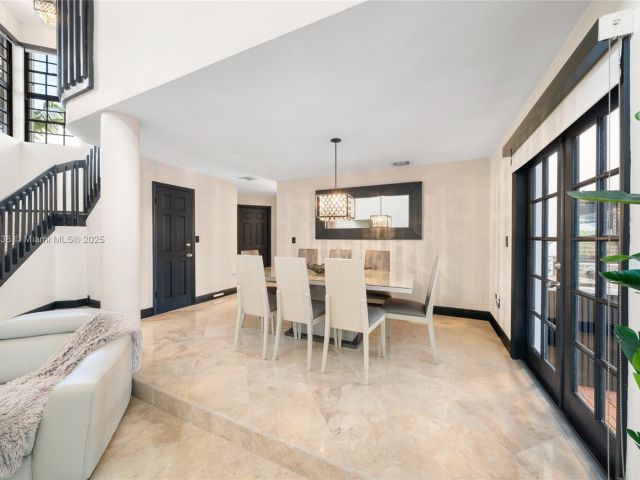 Дом в аренду по адресу 5424 SW 154th Pl 5424 - фото 7444443