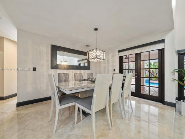 Дом в аренду по адресу 5424 SW 154th Pl 5424 - фото 7444445