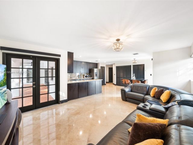 Дом в аренду по адресу 5424 SW 154th Pl 5424 - фото 7444452