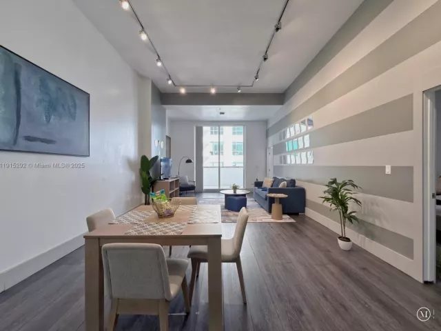 Продажа квартиры #1406 - фото 6820532