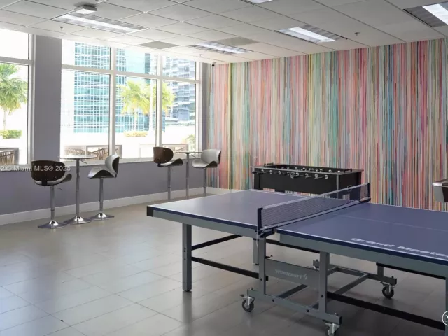 Продажа квартиры #1406 - фото 6820521