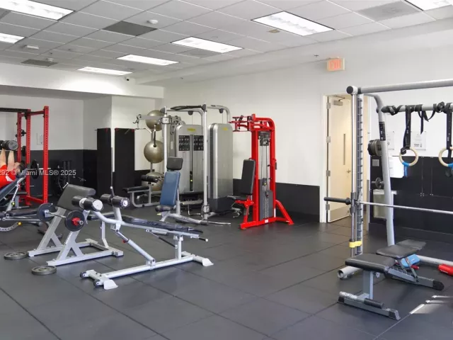 Продажа квартиры #1406 - фото 6820522