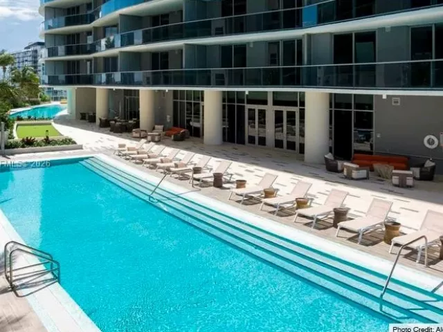 Продажа квартиры #4610 - фото 6819945