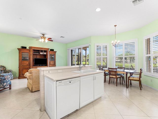 Продажа дома по адресу 13078 Isabella Terrace - фото 6820571