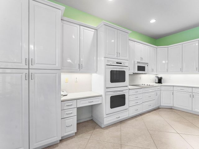 Продажа дома по адресу 13078 Isabella Terrace - фото 6820574