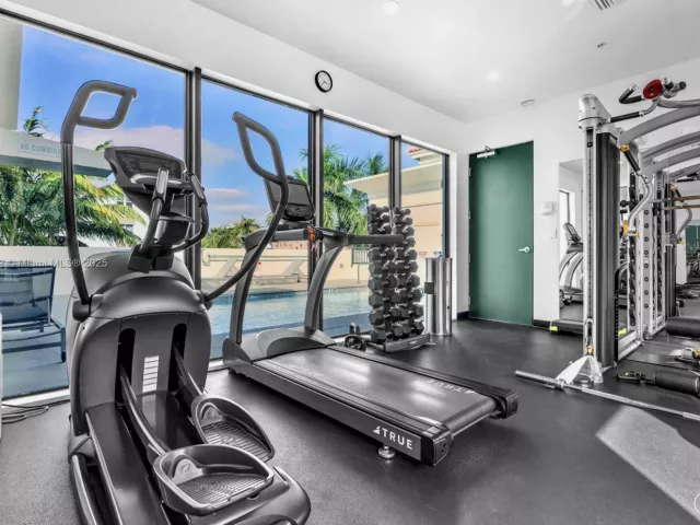 Продажа дома по адресу 1162 98th St 4 - фото 6820899