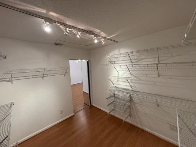 Дом в аренду по адресу 18237 Boca Way Drive - фото 6830618