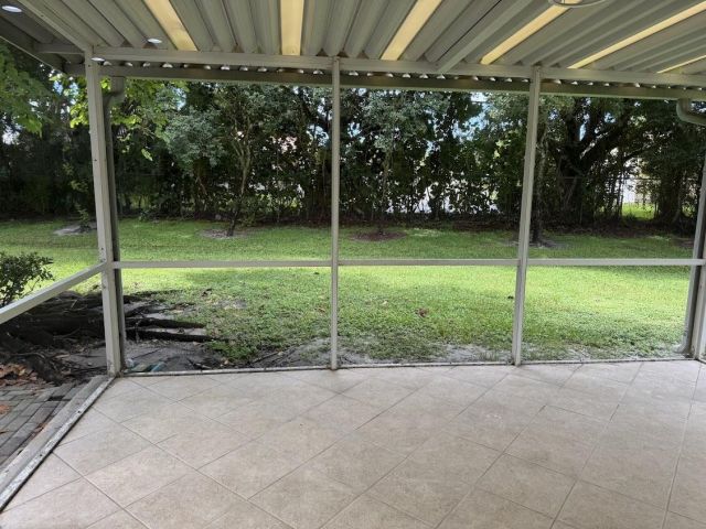 Дом в аренду по адресу 18237 Boca Way Drive - фото 6830619