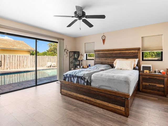 Продажа дома по адресу 7483 Silver Woods Court - фото 6846580