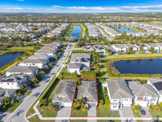 Продажа дома по адресу 8281 Oceanus Drive - фото 6830253