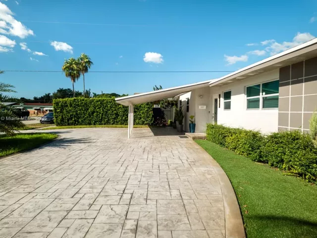 Продажа дома по адресу 1531 NW 182nd St - фото 6822044