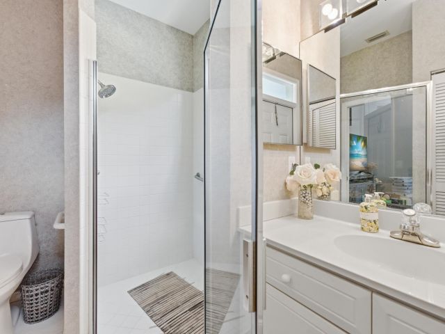 Дом в аренду по адресу 2495 NW 66th Drive - фото 6830436