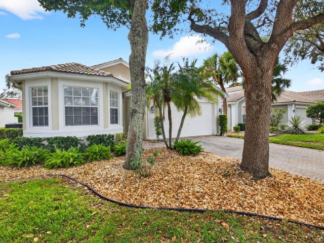 Продажа дома по адресу 7232 Morocca Lake Drive - фото 6823781