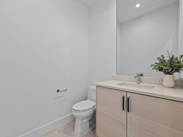 Продажа дома по адресу 1731 NW 40th Drive - фото 6840587