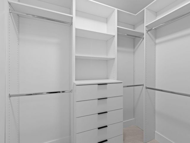 Продажа дома по адресу 1731 NW 40th Drive - фото 6840589