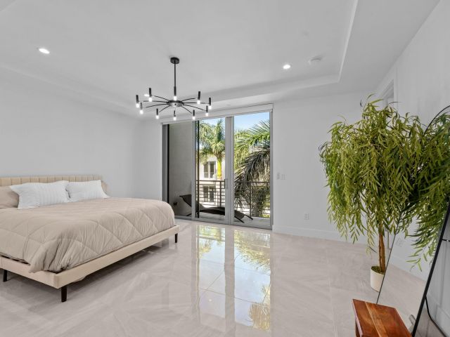 Продажа дома по адресу 1731 NW 40th Drive - фото 6840592