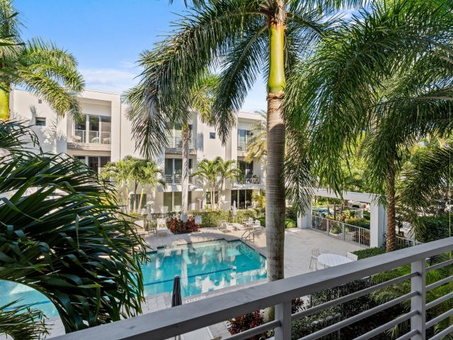 Продажа дома по адресу 1731 NW 40th Drive - фото 6840595