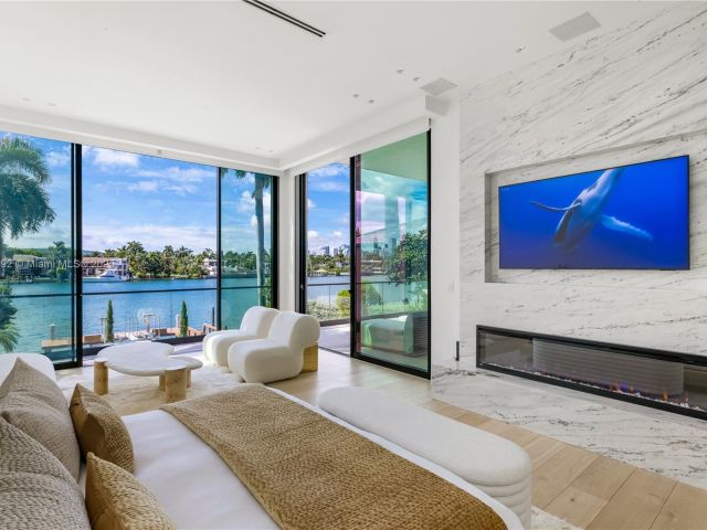 Продажа дома по адресу 94 S Hibiscus Dr - фото 6826534