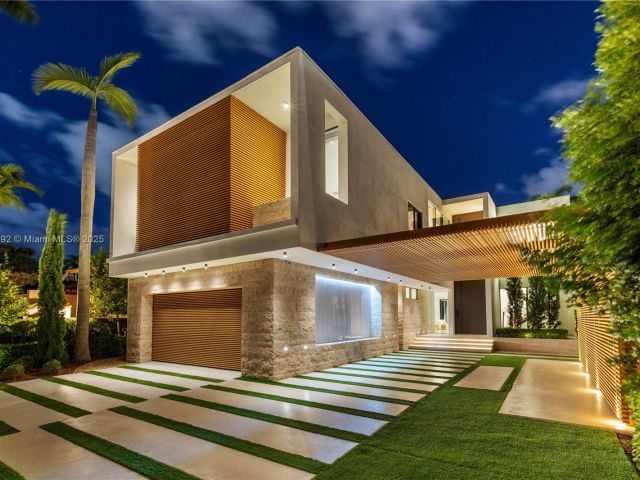 Продажа дома по адресу 94 S Hibiscus Dr - фото 6826540