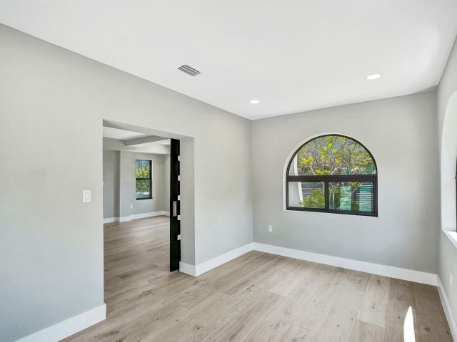 Дом в аренду по адресу 5832 Alton Road - фото 6831085