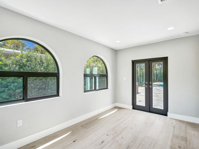 Дом в аренду по адресу 5832 Alton Road - фото 6831086