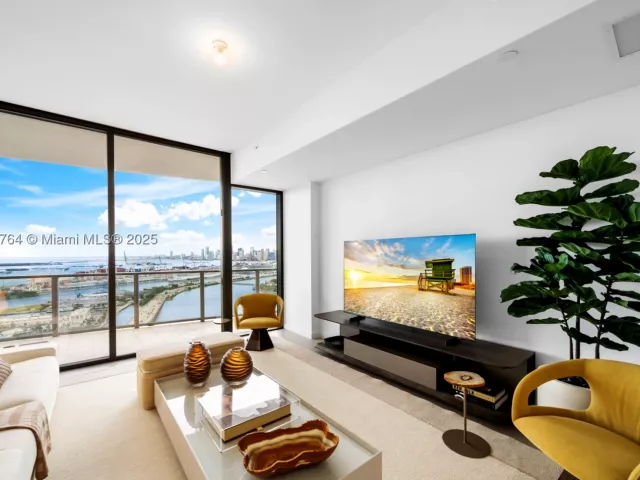 Продажа квартиры #3402.03 - фото 9049556