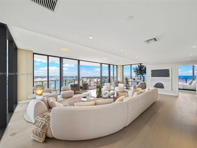 Продажа квартиры #3402.03 - фото 6825253