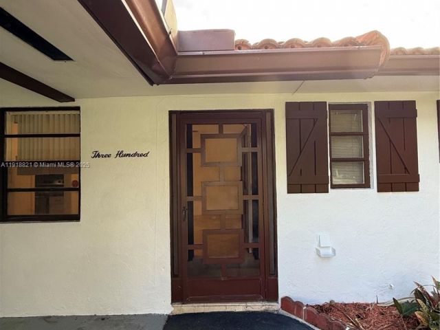 Продажа дома по адресу 300 NW 42nd St - фото 7467607