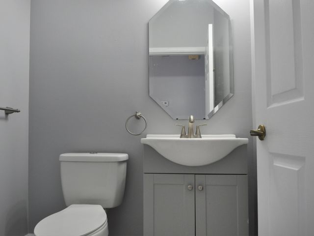 Дом в аренду по адресу 12522 NW 18th Manor - фото 6830826