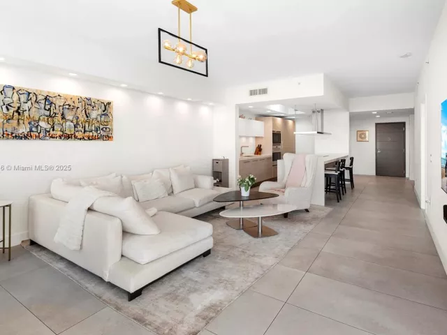 Продажа квартиры #606 - фото 6825144