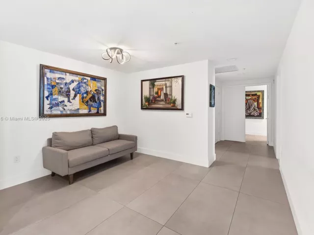 Продажа квартиры #606 - фото 6825132