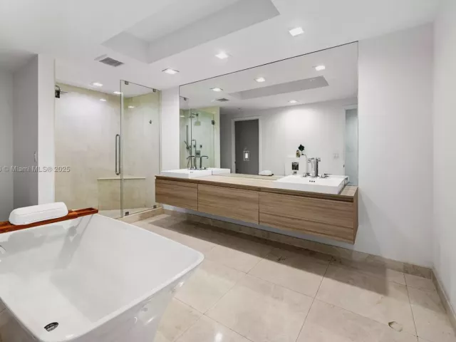 Продажа квартиры #606 - фото 6825127