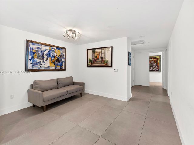 Продажа квартиры #606 - фото 6825132