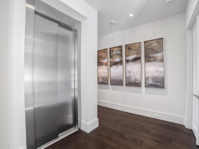 Продажа дома по адресу 701 Sanctuary Drive - фото 6863777