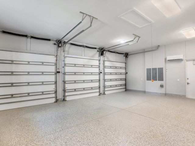 Продажа дома по адресу 701 Sanctuary Drive - фото 6863779