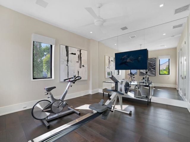 Продажа дома по адресу 701 Sanctuary Drive - фото 6863781