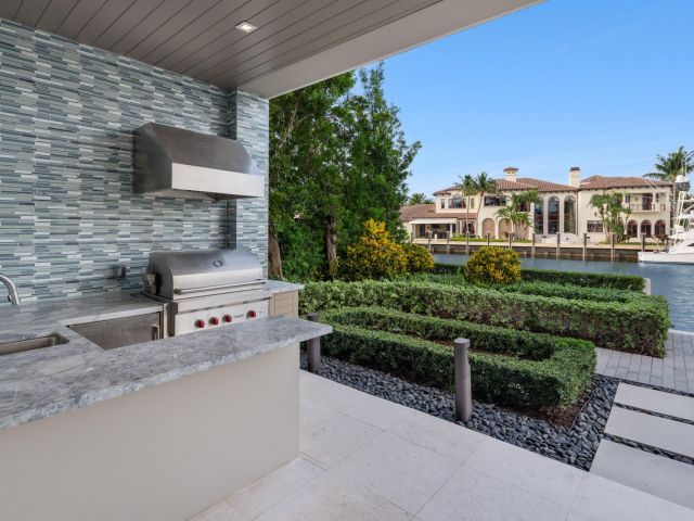 Продажа дома по адресу 701 Sanctuary Drive - фото 6863784