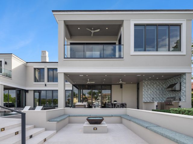 Продажа дома по адресу 701 Sanctuary Drive - фото 6863786