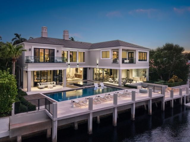 Продажа дома по адресу 701 Sanctuary Drive - фото 6863788