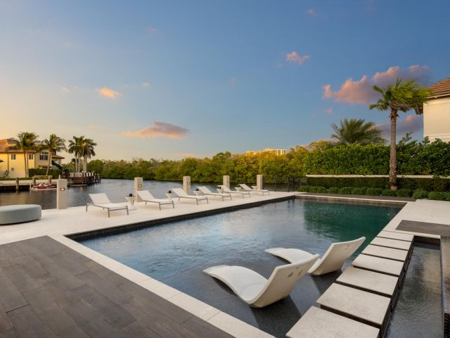 Продажа дома по адресу 701 Sanctuary Drive - фото 6863789