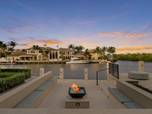 Продажа дома по адресу 701 Sanctuary Drive - фото 6863790