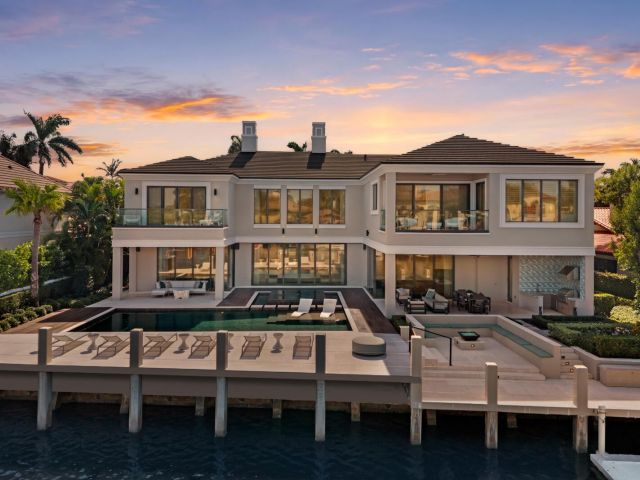 Продажа дома по адресу 701 Sanctuary Drive - фото 6863793